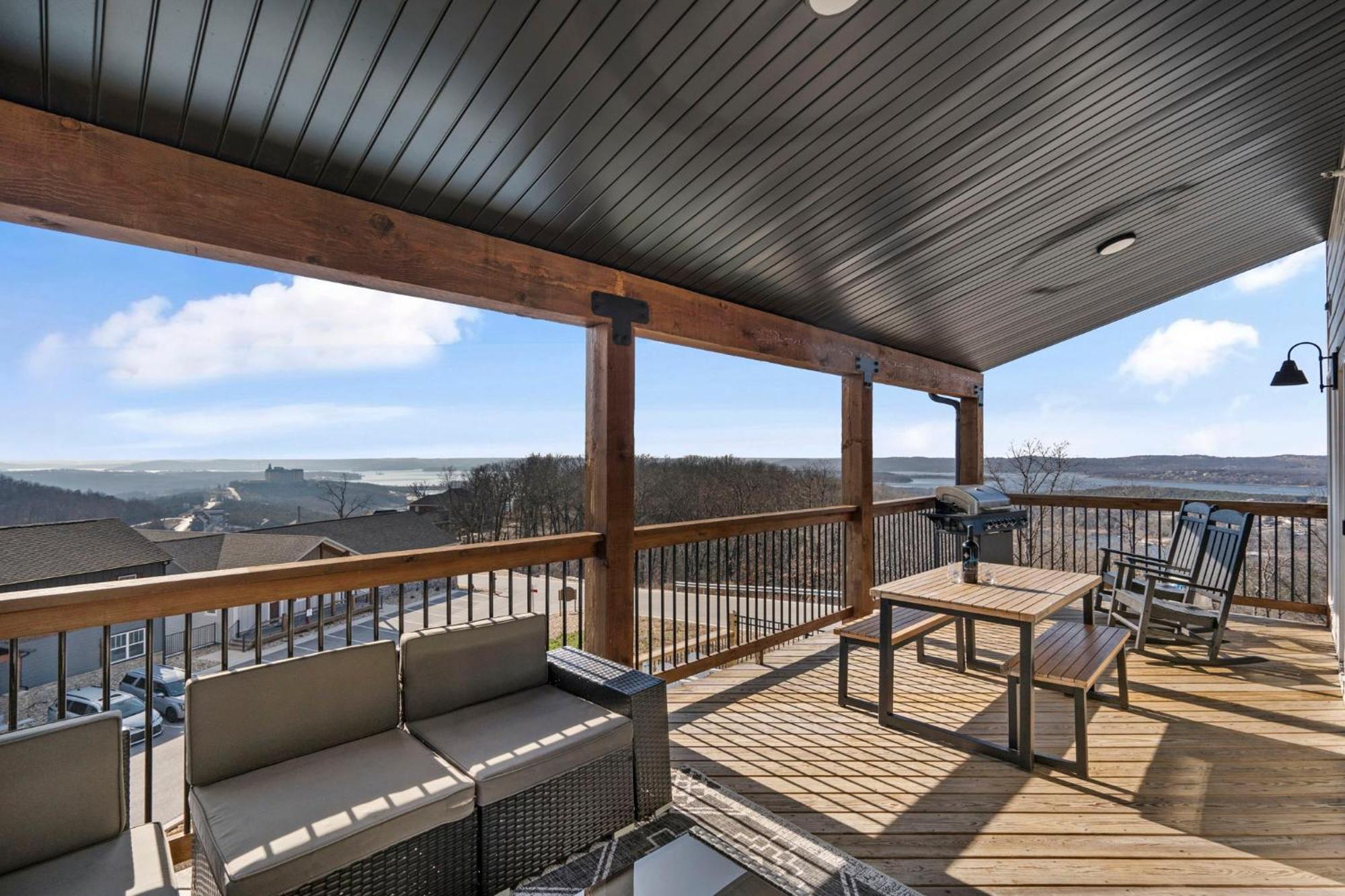 Pvt Outdoor Pool-hot Tub-cmty Amenities-multiple Arcades-free Attraction Tickets Branson