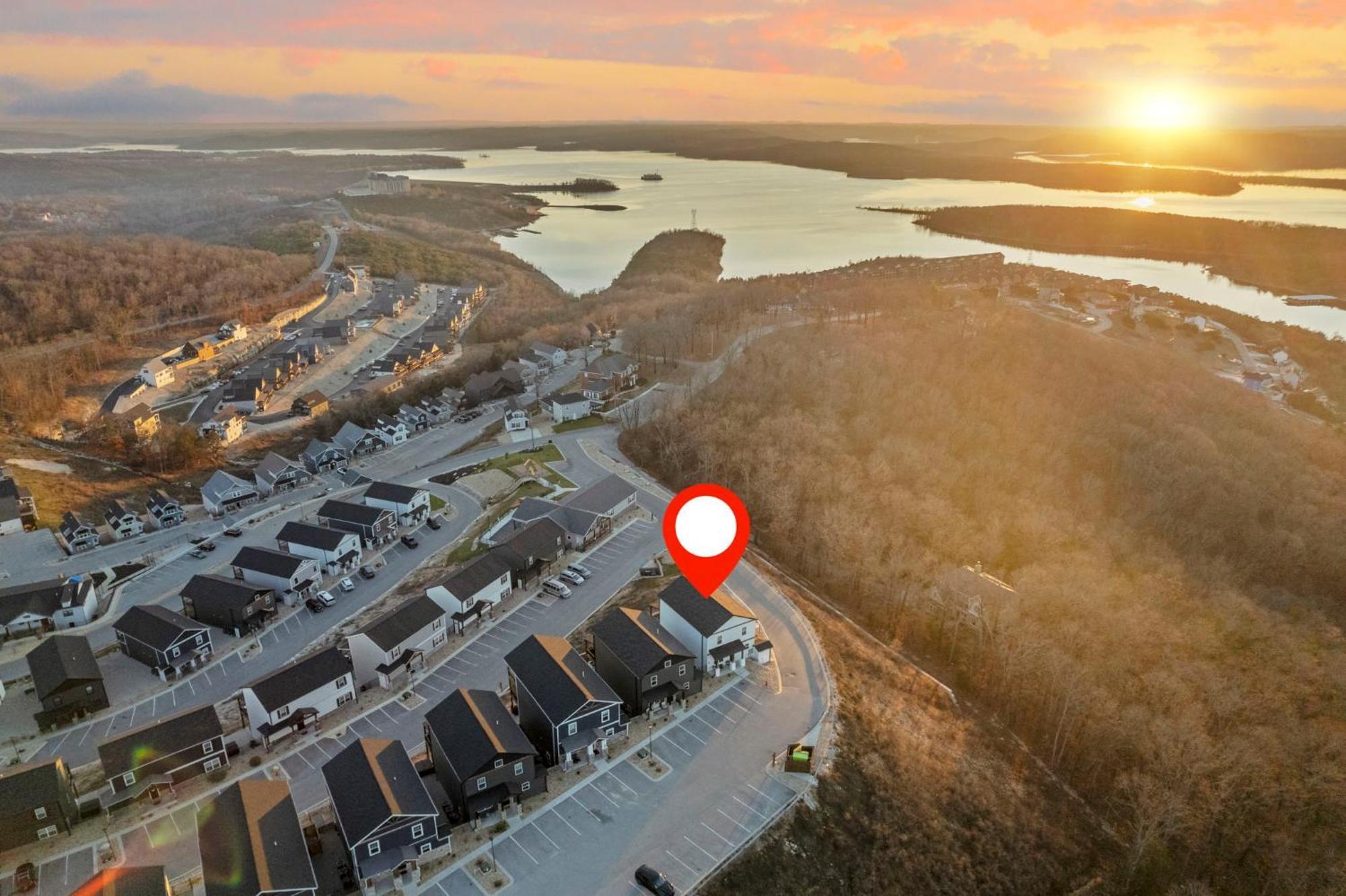 Pvt Outdoor Pool-hot Tub-cmty Amenities-multiple Arcades-free Attraction Tickets Branson