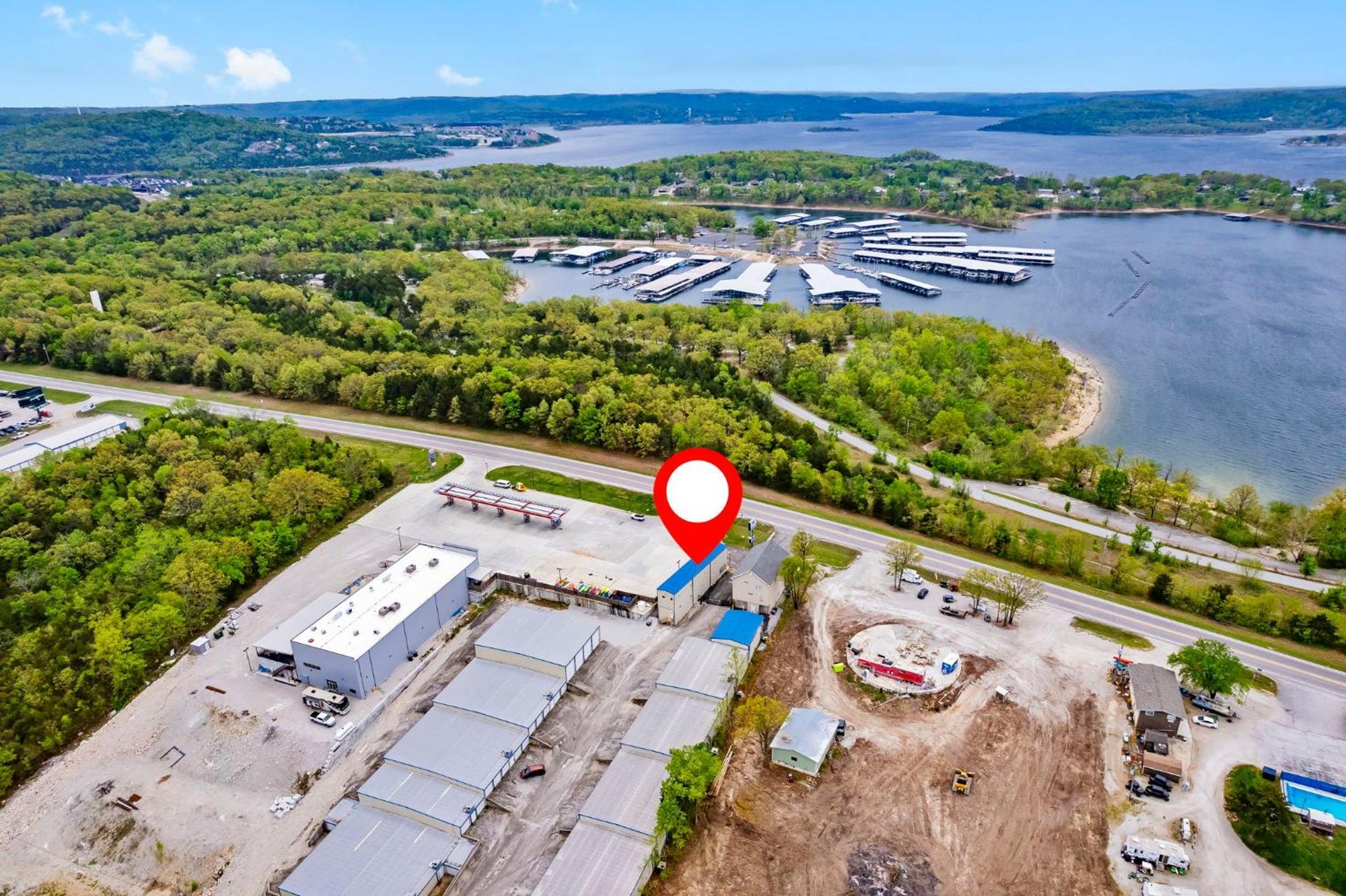 1 Mile To State Park Marina- Free Daily Tickets- Table Rock Near- Arcades! Branson