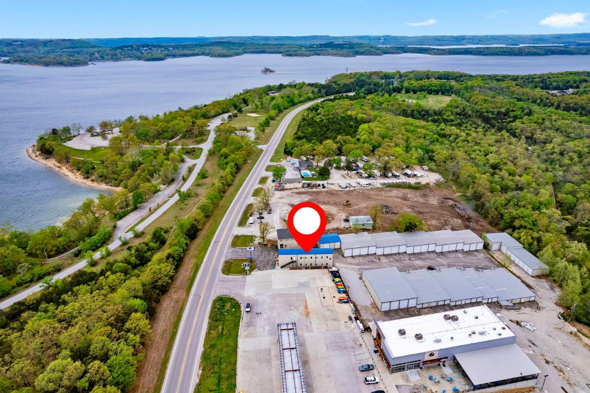 1 Mile To State Park Marina- Free Daily Tickets- Table Rock Near- Arcades! Holiday home Branson
