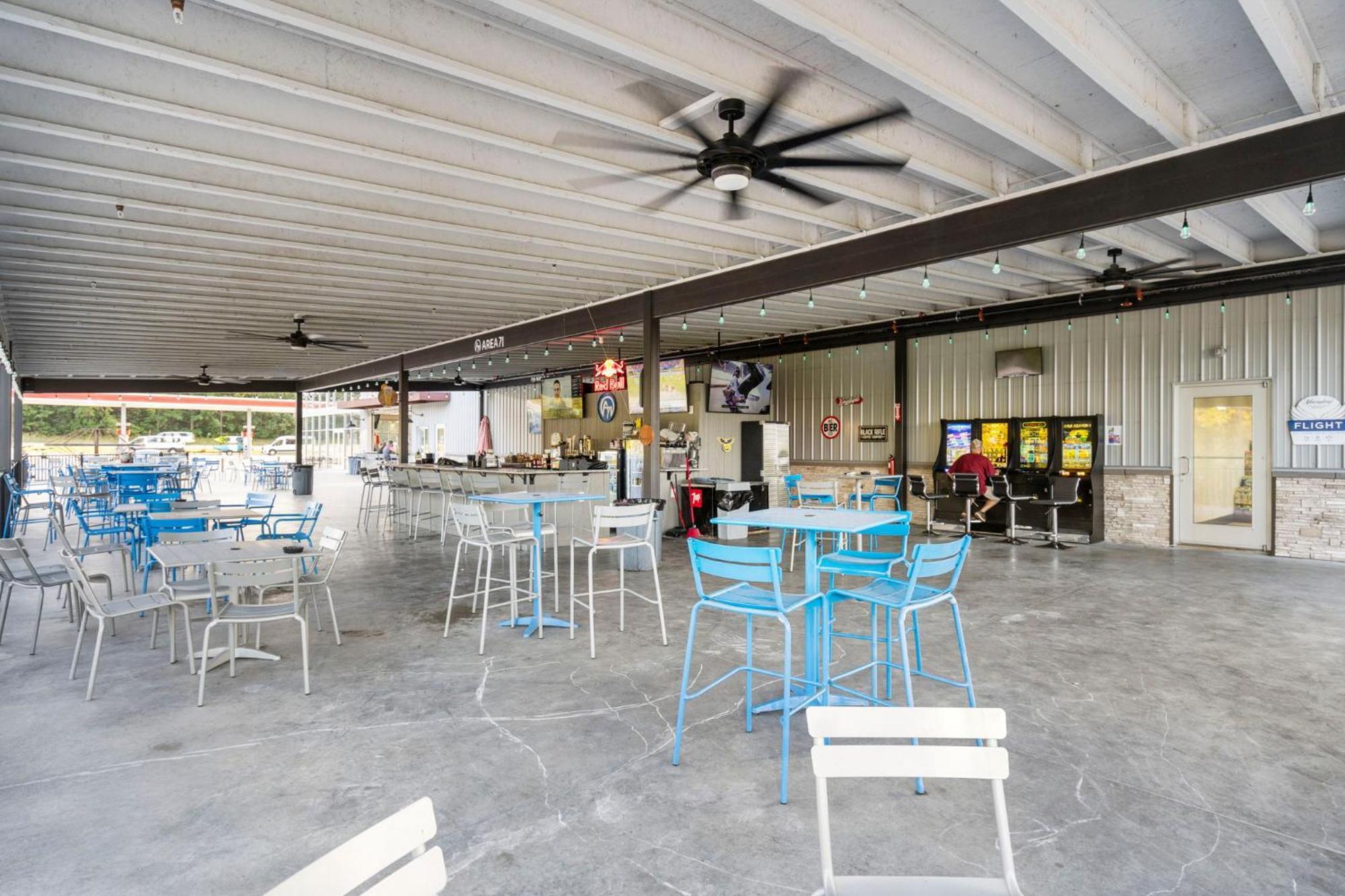 1 Mile To State Park Marina- Free Daily Tickets- Table Rock Near- Arcades!