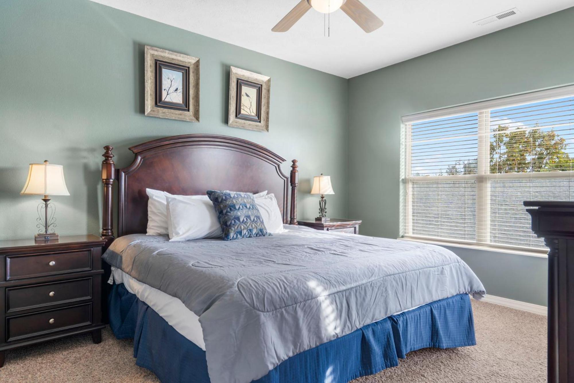 Holiday home 2 Bedroom 0condo W Deck & Wooded Views-free Attraction Tickets-close To State Park Marina