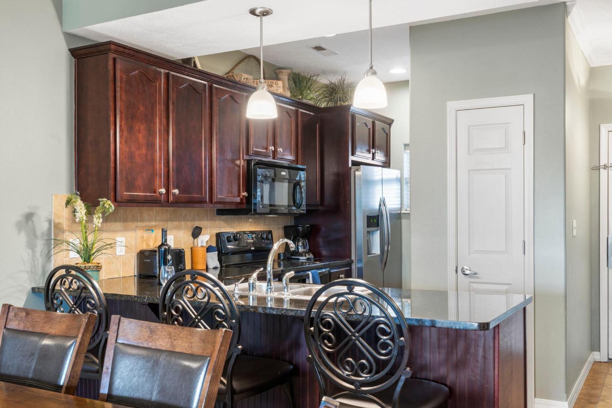 Holiday home 2 Bedroom 0condo W Deck & Wooded Views-free Attraction Tickets-close To State Park Marina *
