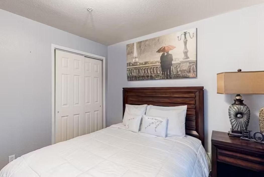 Fall Creek 34-7, Screened Porch, Pet Friendly, Great Location Branson