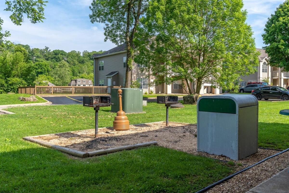 Apartment Fall Creek 34-7, Screened Porch, Pet Friendly, Great Location