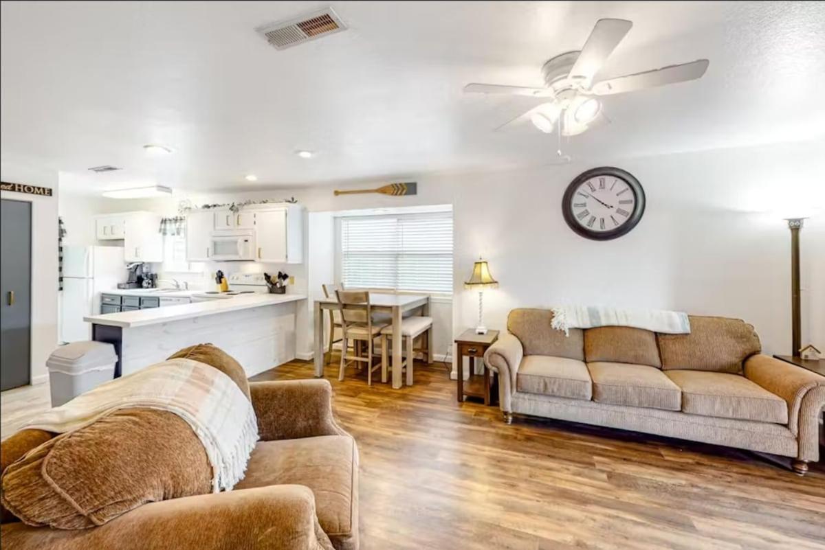 The Cove 21-3 By Sdc, Big Deck, Pool, Hot Tub, By Lake, No Stairs
