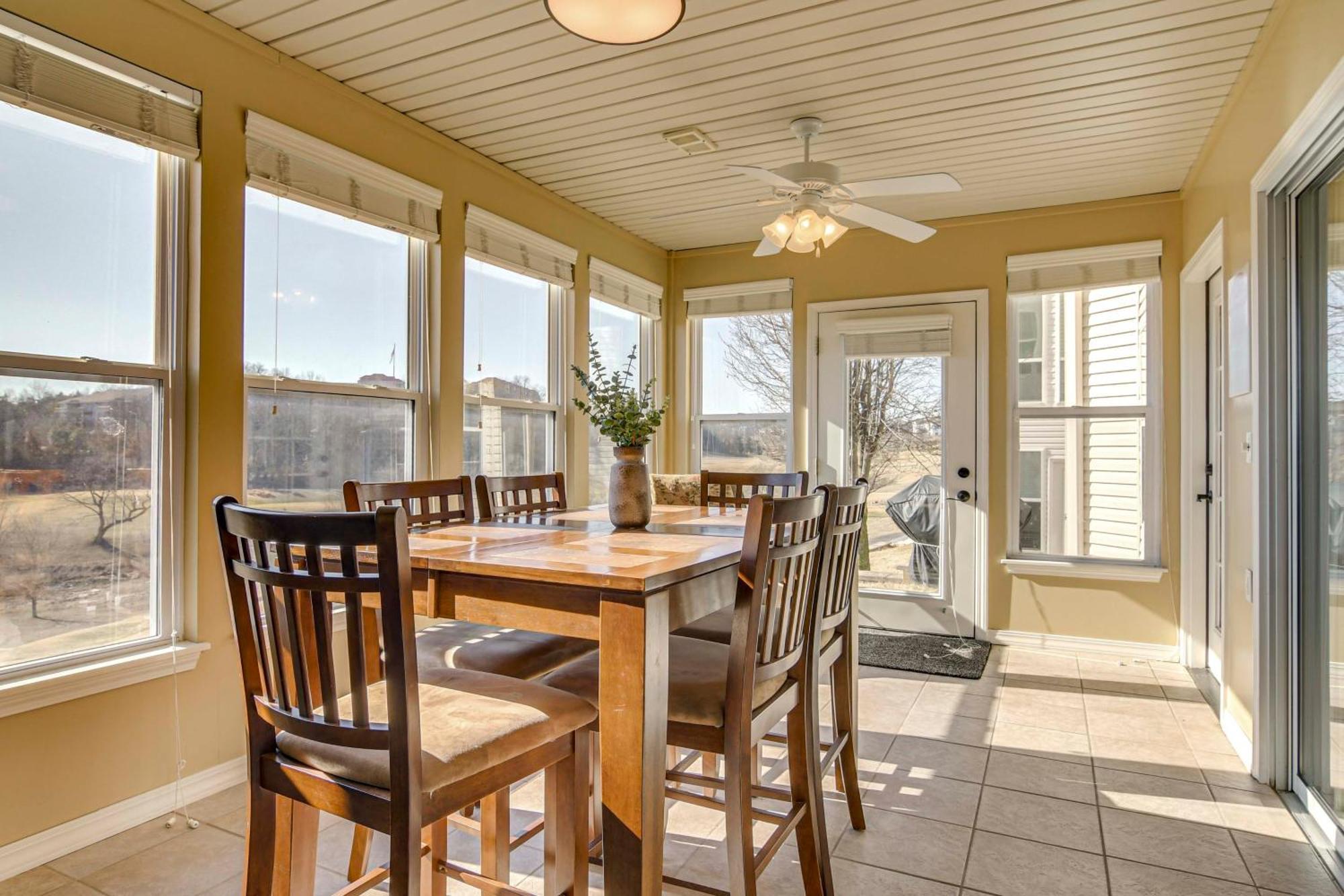 Sunroom With Golf Views Condo! *