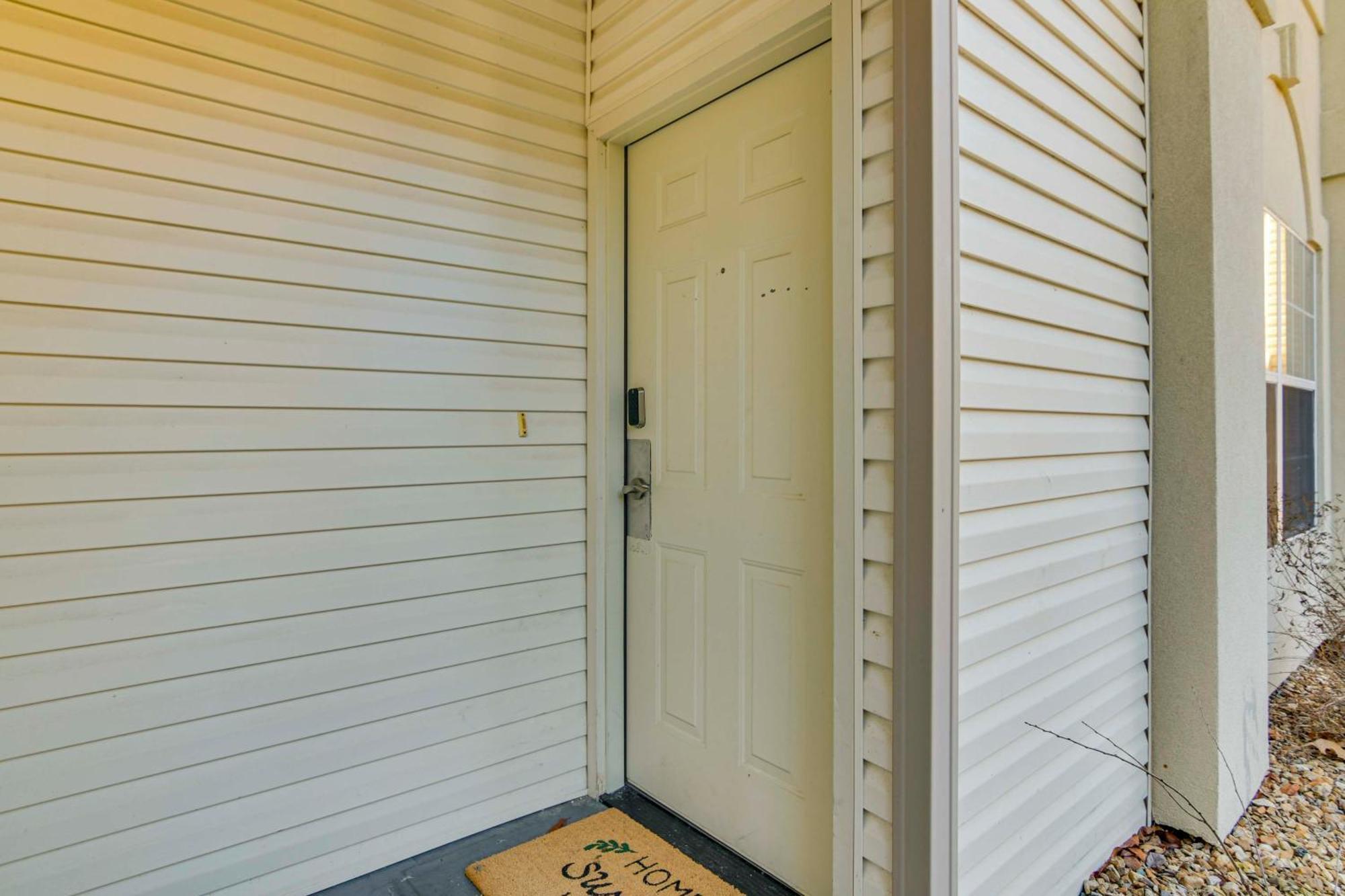 Sunroom With Golf Views Condo! *
