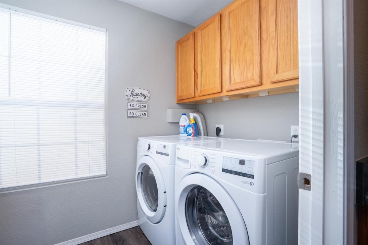 3 Bedroom Vy2903-6, Sleeps 11, Between Strip & Sdc Apartment Branson