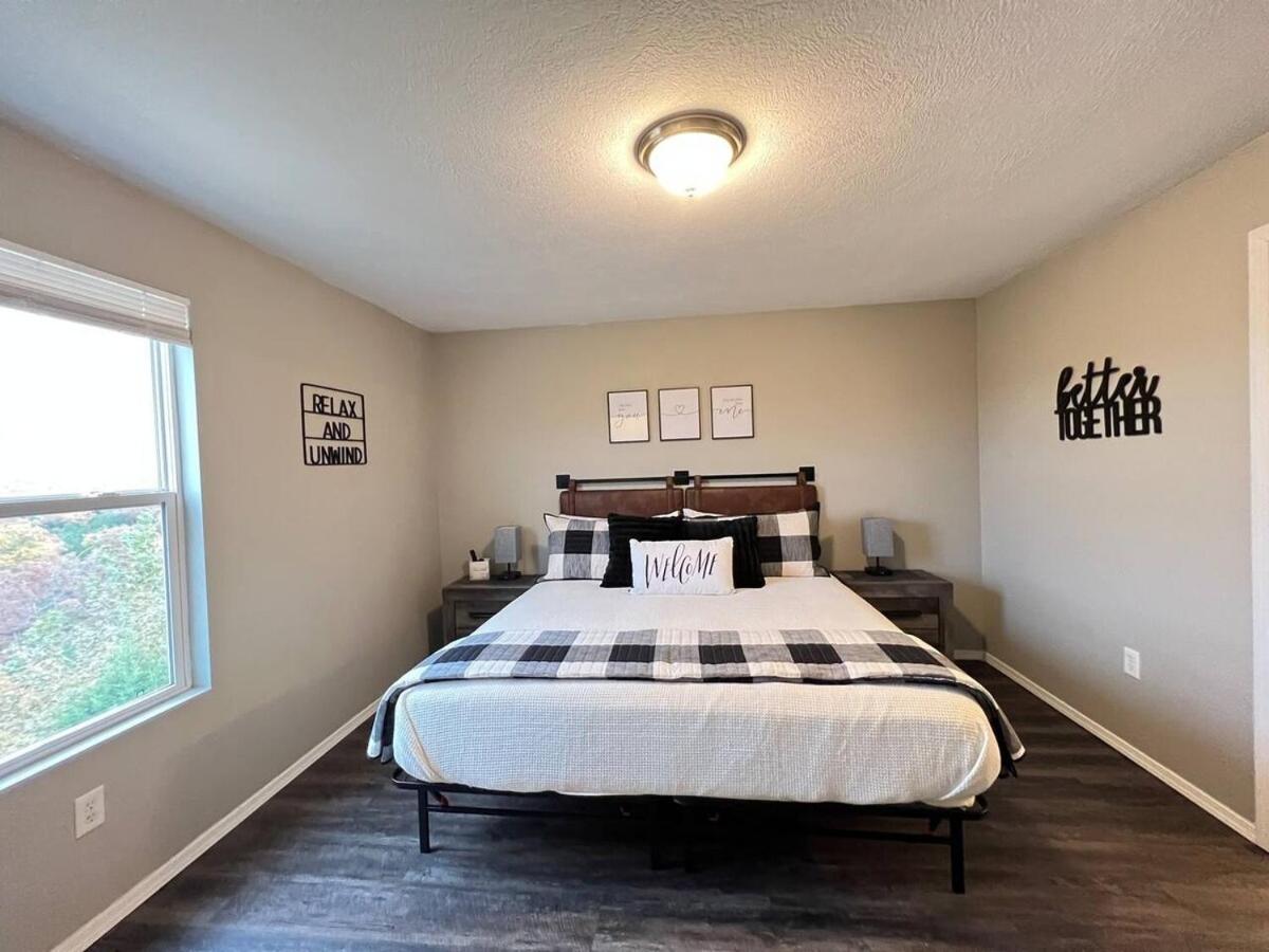 3 Bedroom Vy2903-6, Sleeps 11, Between Strip & Sdc * Branson