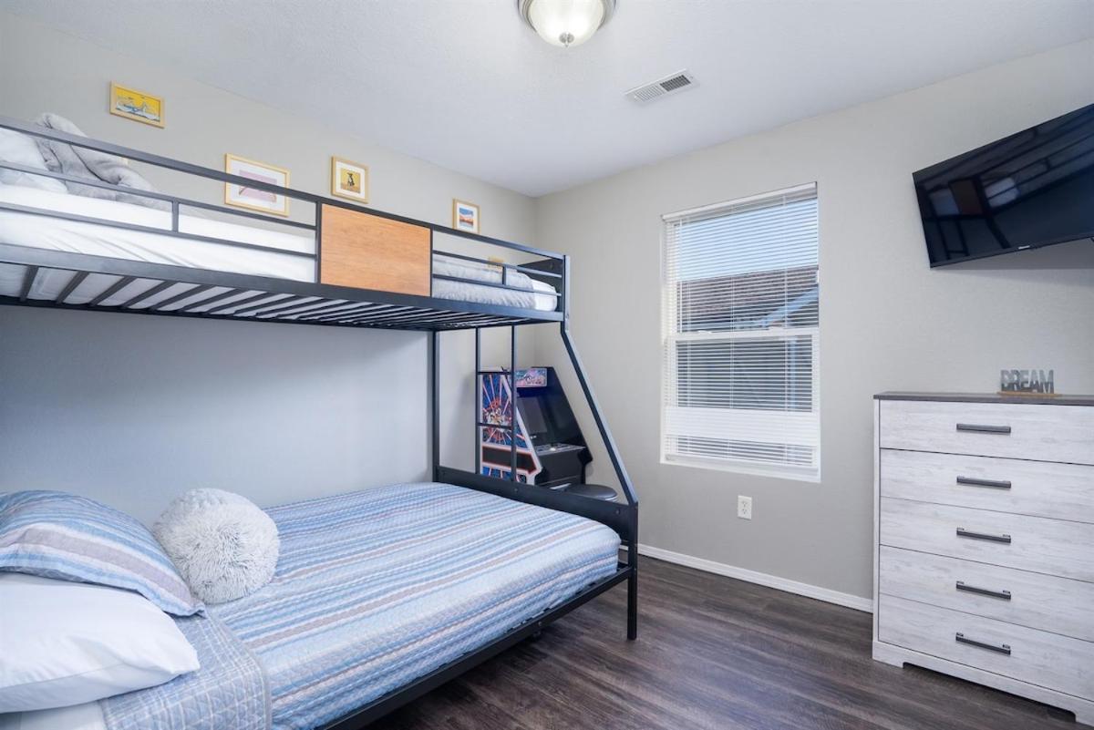 3 Bedroom Vy2903-6, Sleeps 11, Between Strip & Sdc * Branson
