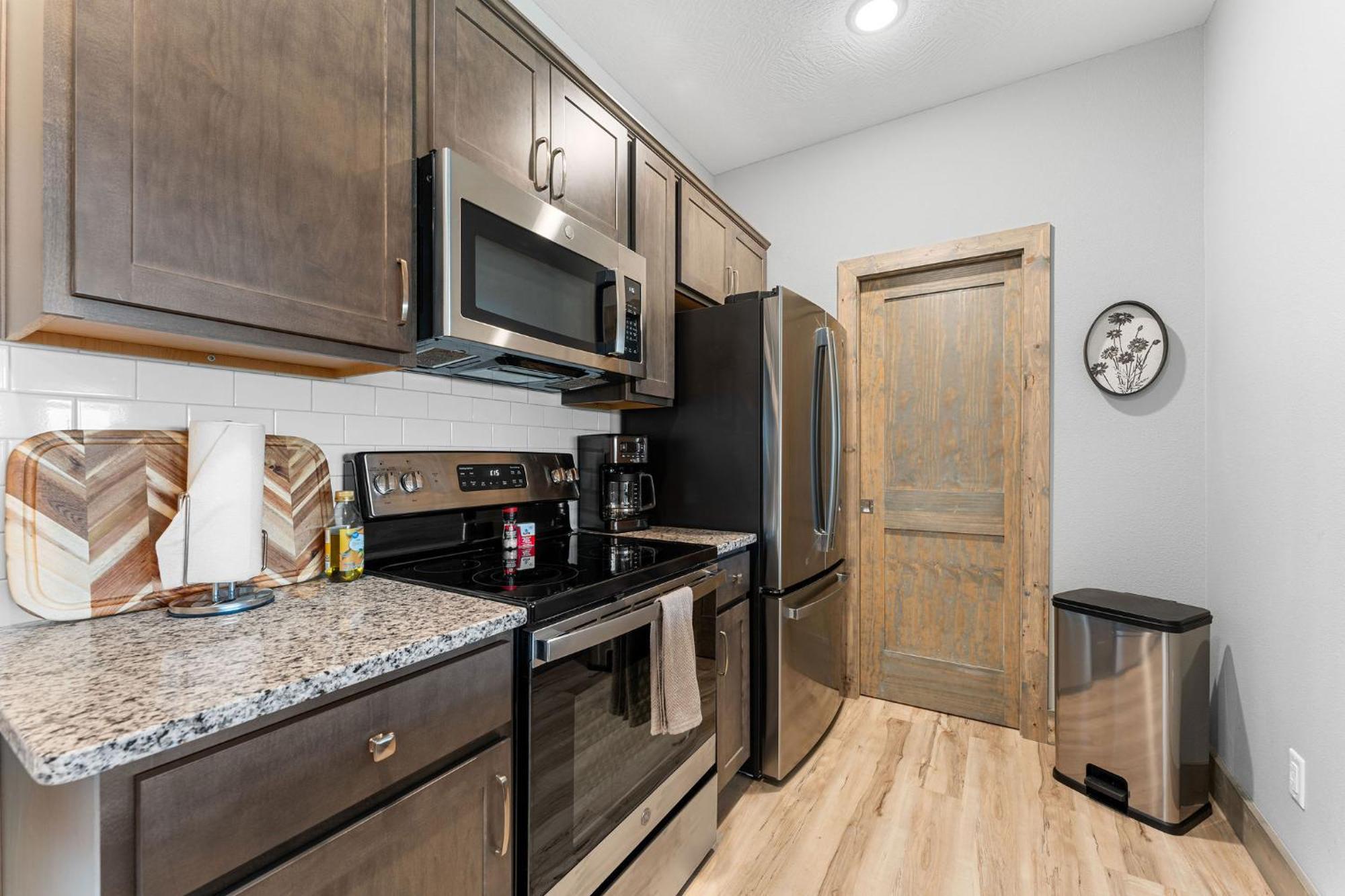 Lakefront Haven With Hot Tub And Gym Holiday home Branson