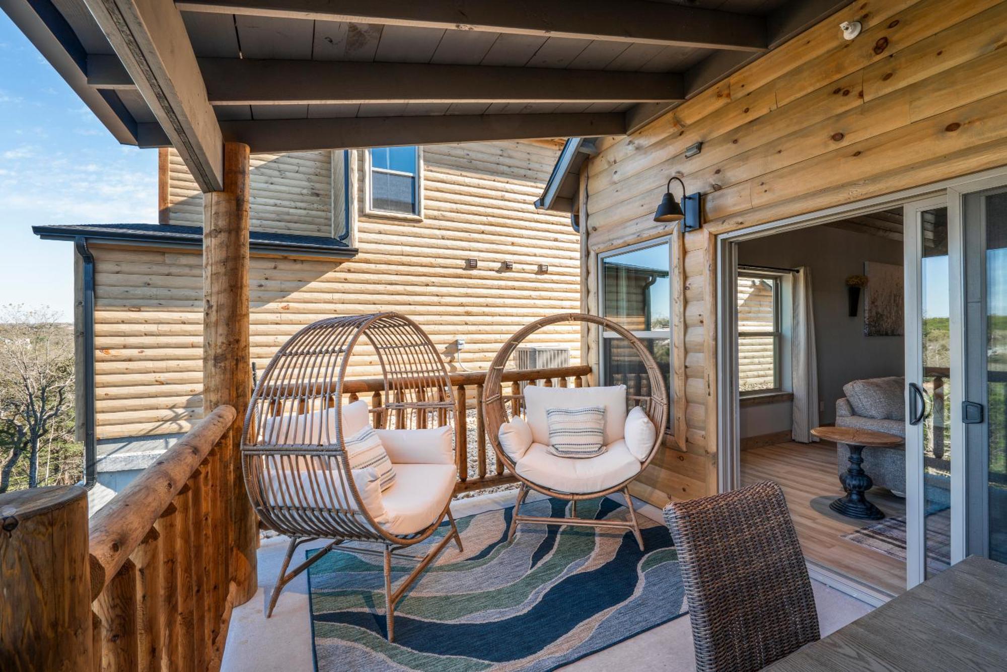 Holiday home Lakefront Haven With Hot Tub And Gym Branson