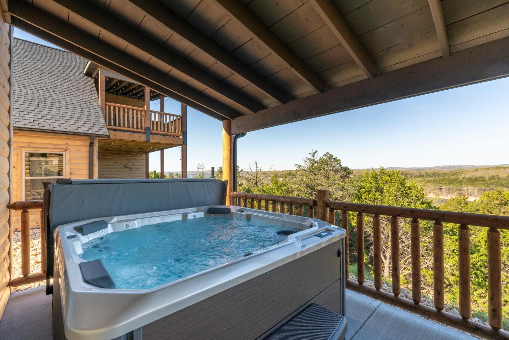 Lakefront Haven With Hot Tub And Gym Branson