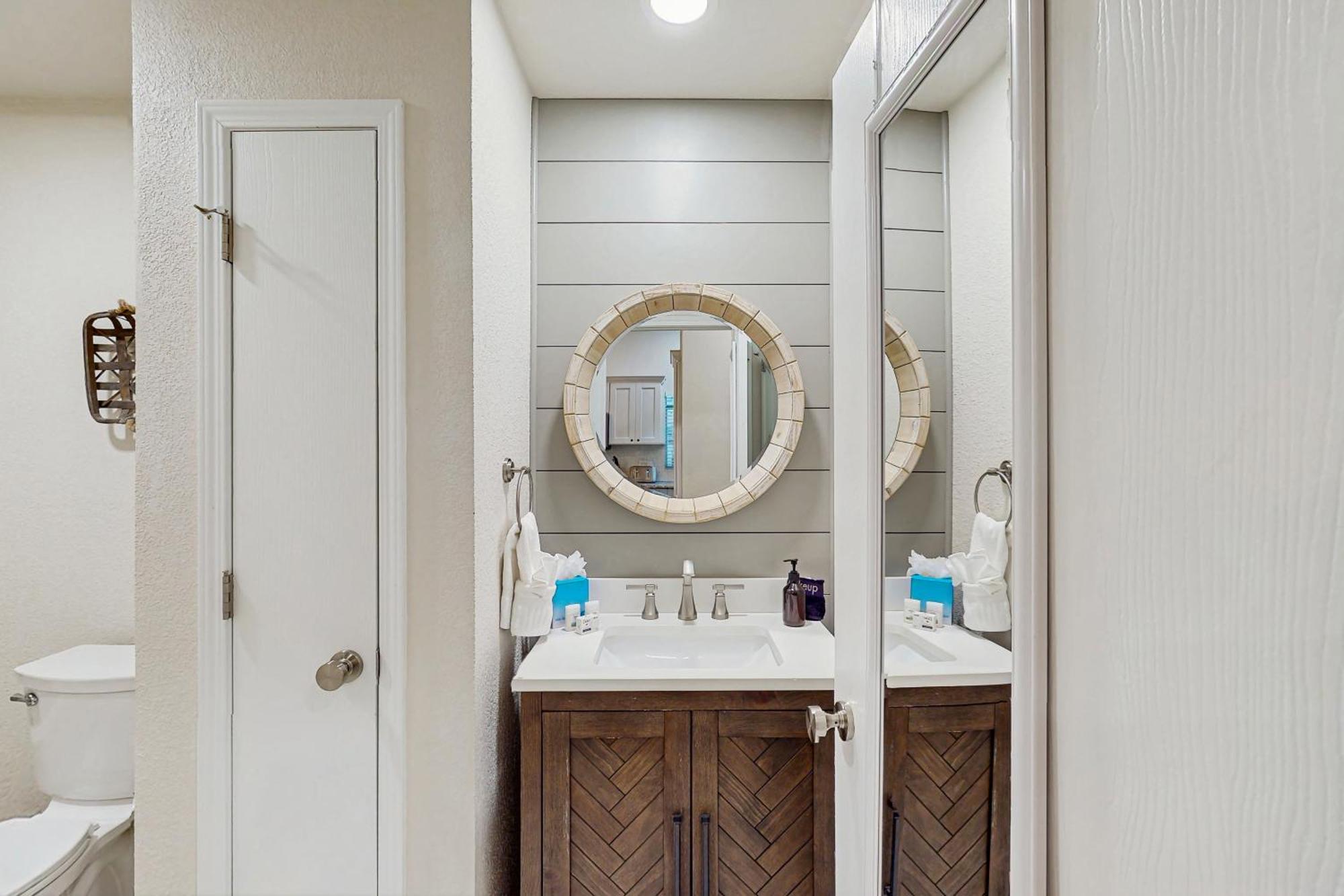 Sunset Shoreline Retreat * Branson