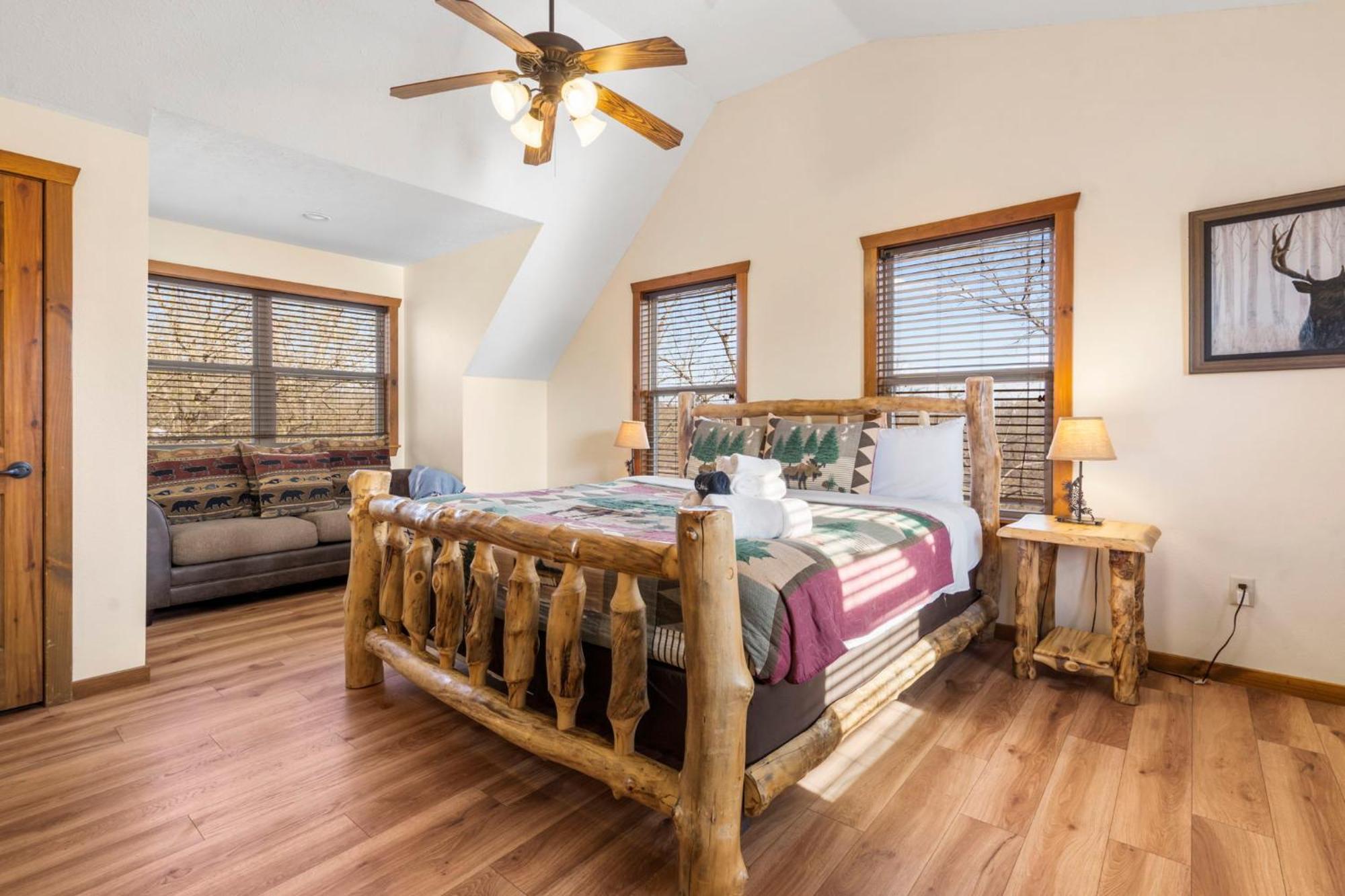 Holiday home Cozy 'rustic River Lodge' Near Sdc With Pools! *