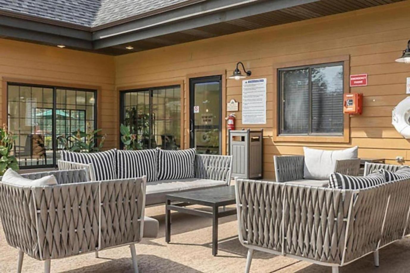 Family Fun In In A 2bd Vacation With Lots Of Amenities Holiday home *