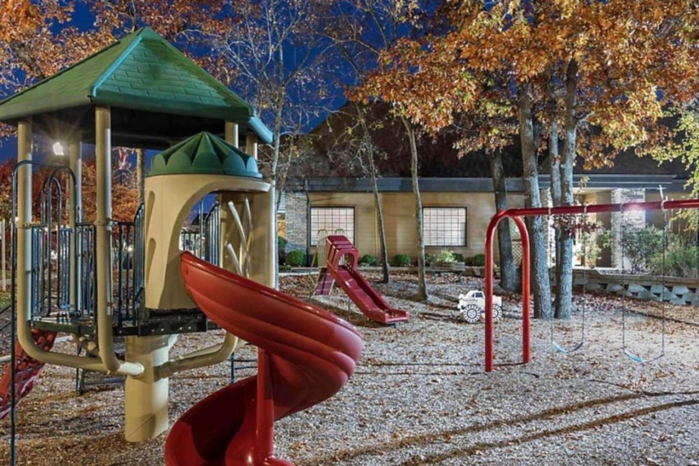 Family Fun In In A 2bd Vacation With Lots Of Amenities Holiday home Branson