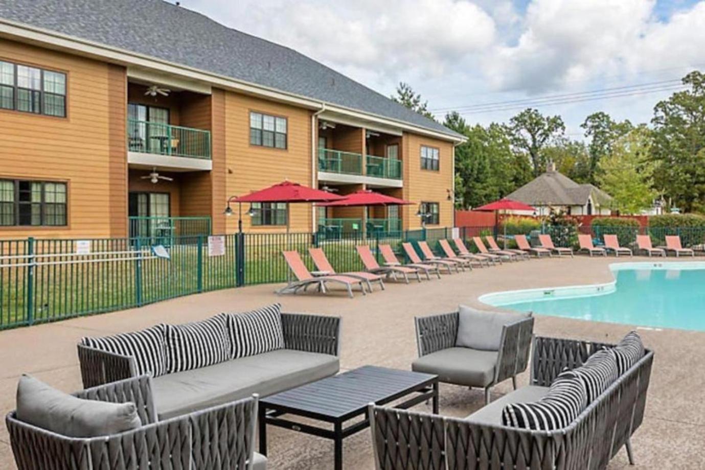 Family Fun In In A 2bd Vacation With Lots Of Amenities Holiday home Branson
