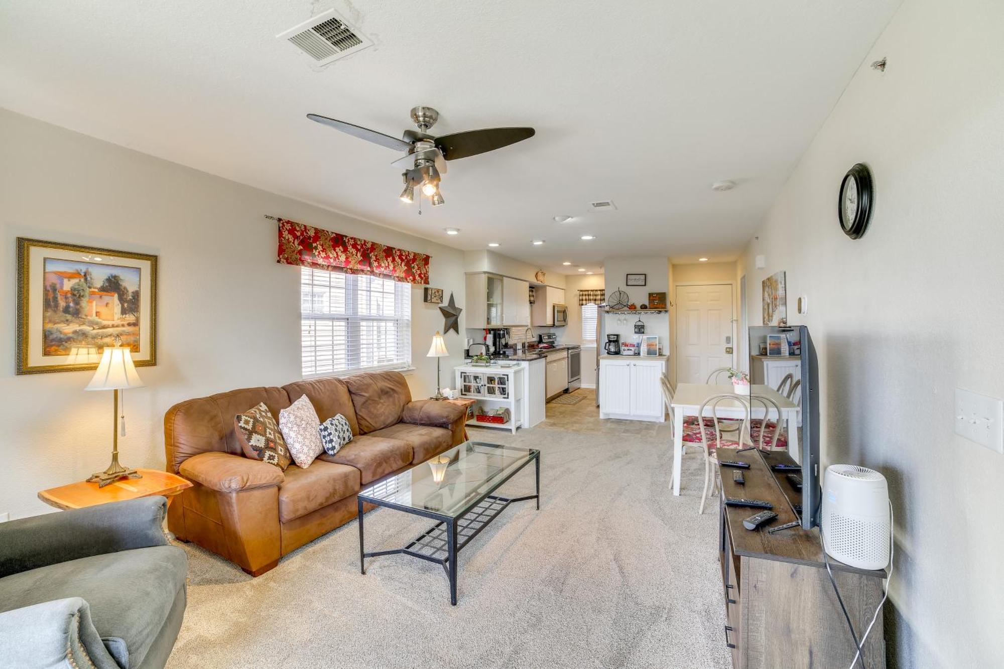 With Balcony, Near Silver Dollar City! *