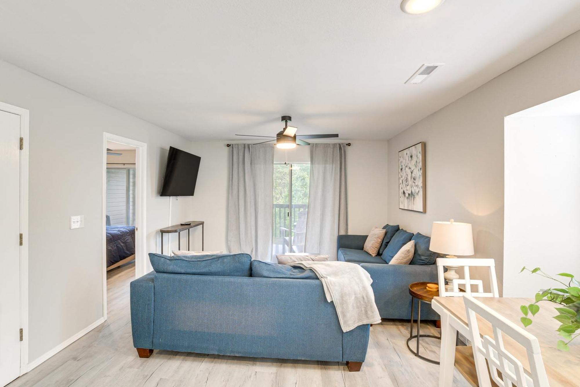 Escape With Pool Access, Grill And Balcony! Apartment Branson