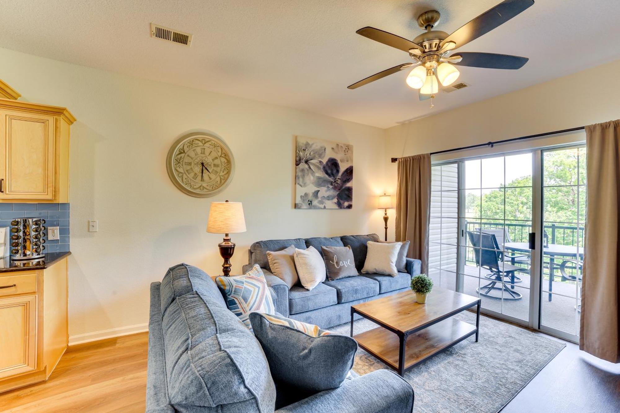 Apartment 4 Mi To Landing With Balcony Branson