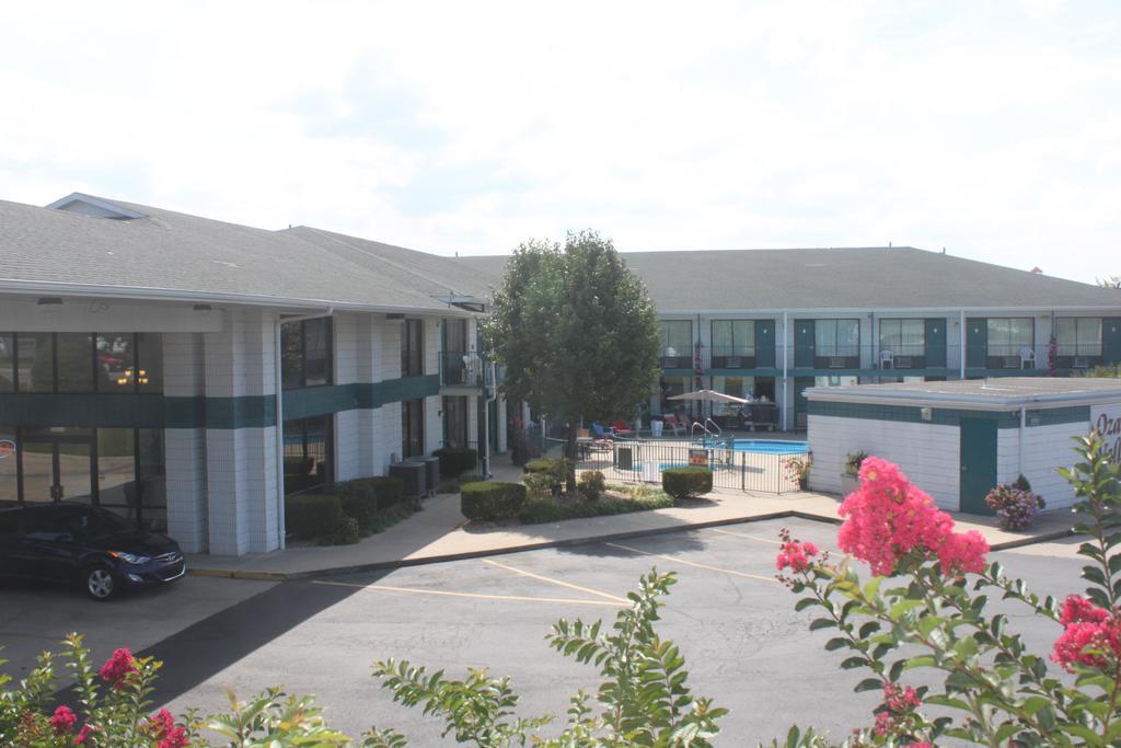 Ozark Valley Inn