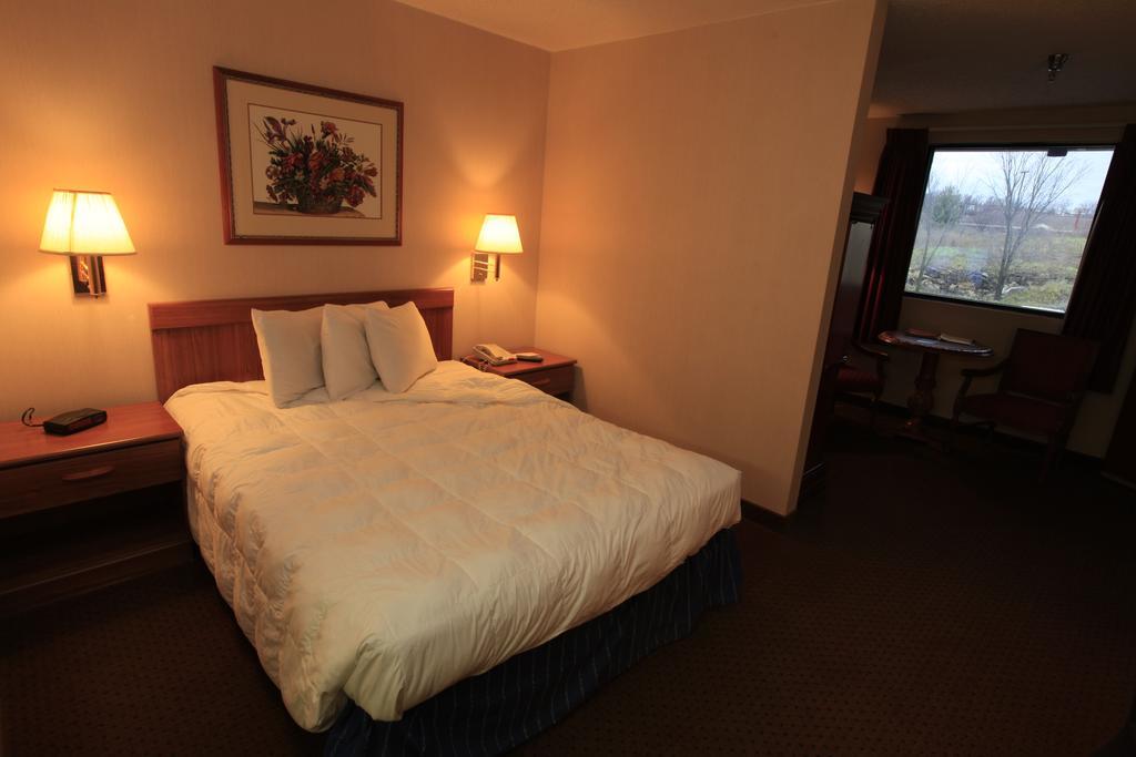 Hotel At The Falls Branson