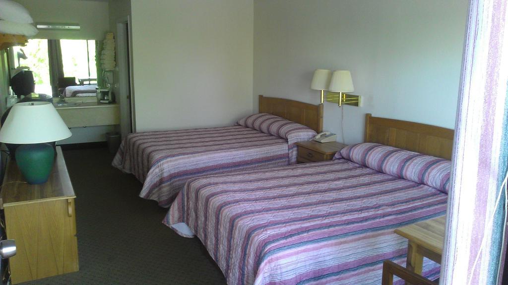 Hotel Almost