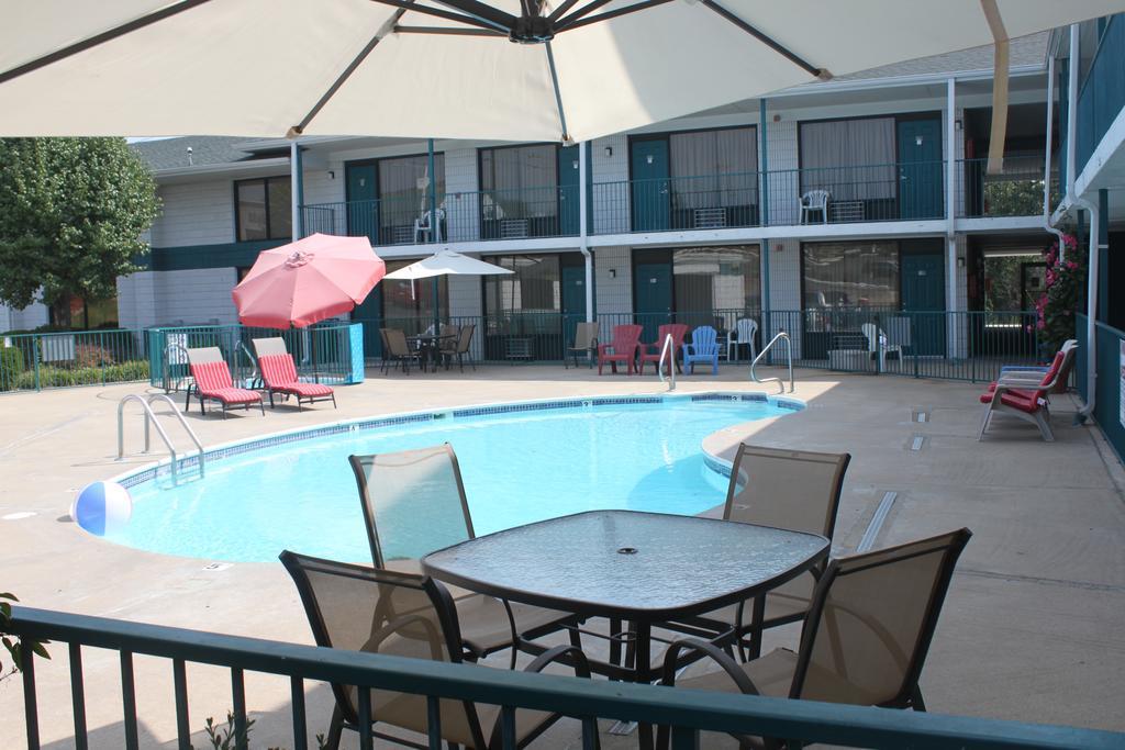 Ozark Valley 2* Branson