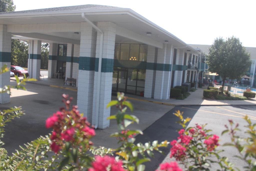 Ozark Valley Inn