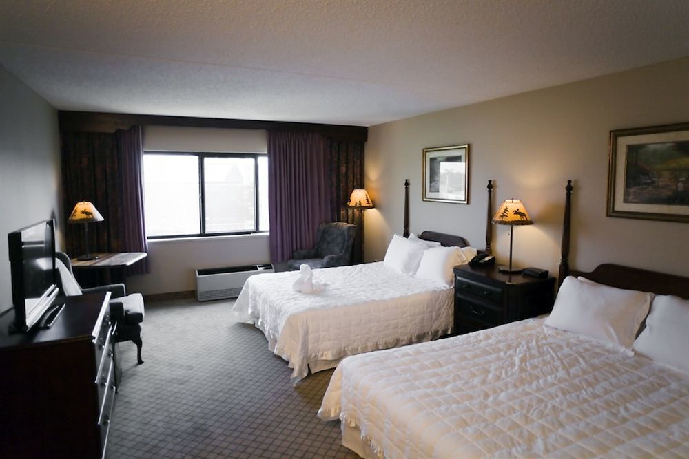 Hotel Of The Ozarks