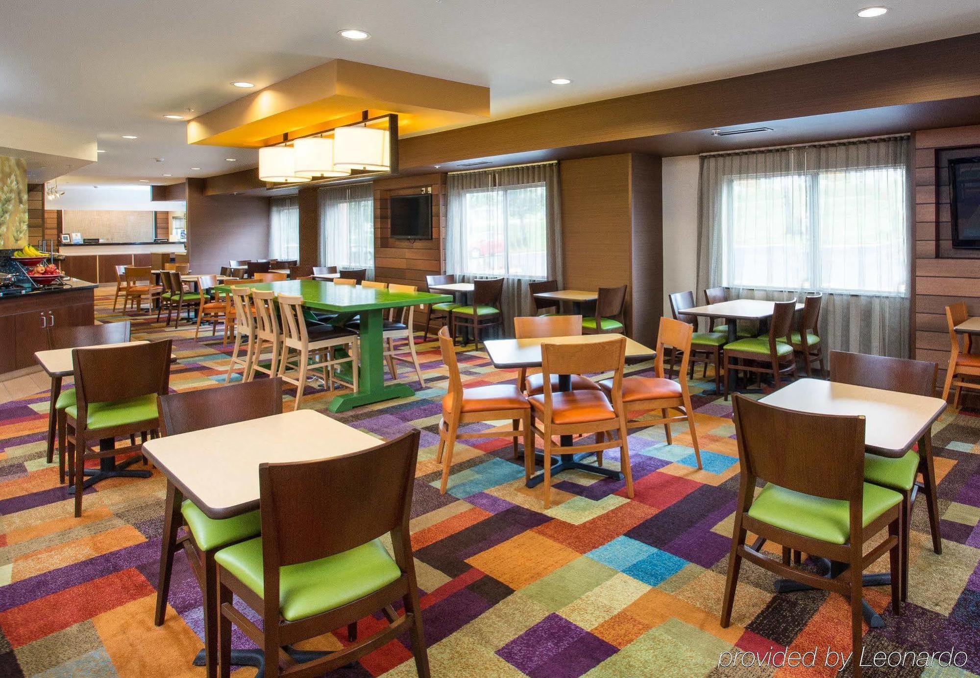 Hotel Fairfield & By Marriott