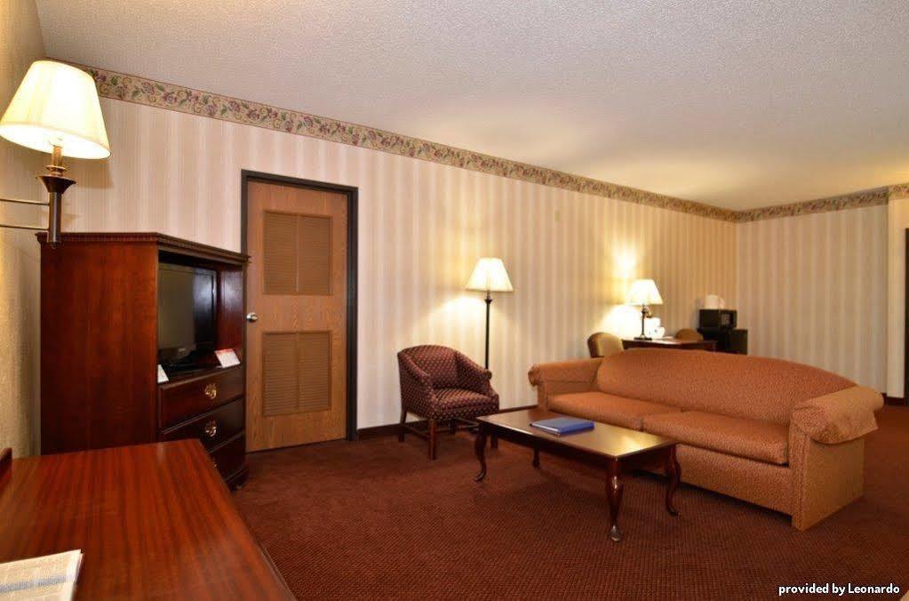 Western Music Capital Hotel