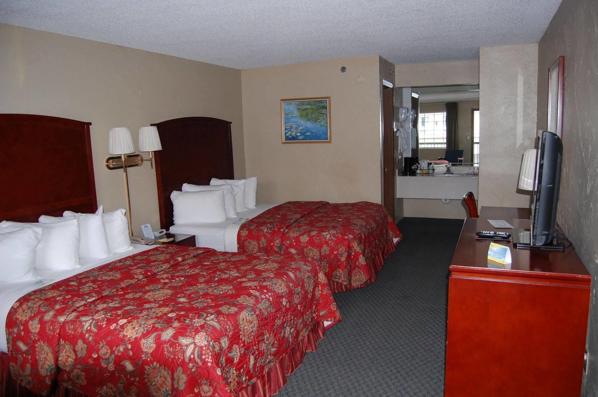 Hotel Days By Wyndham Branson/near The Strip