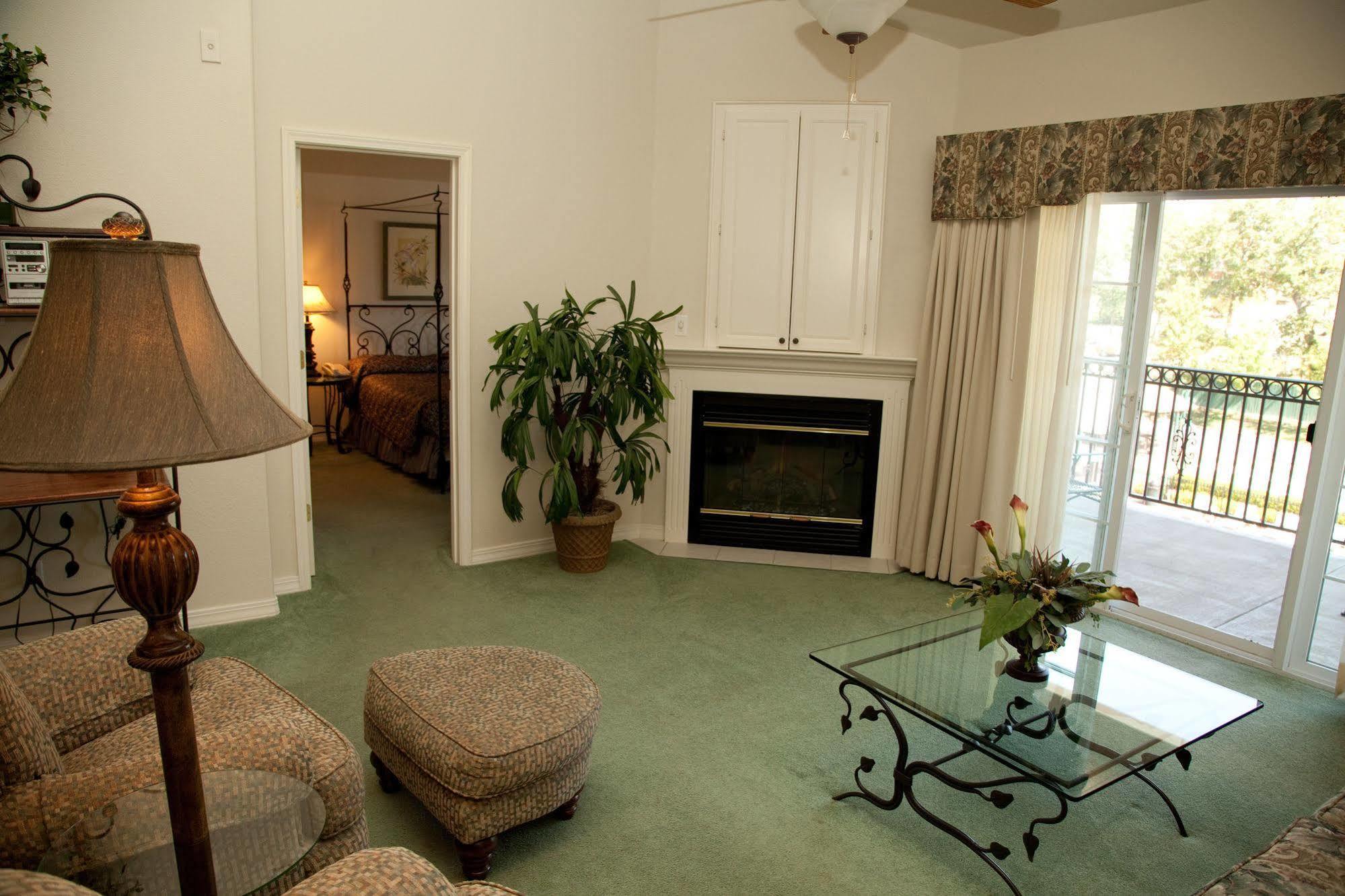 French Quarter Resort Branson