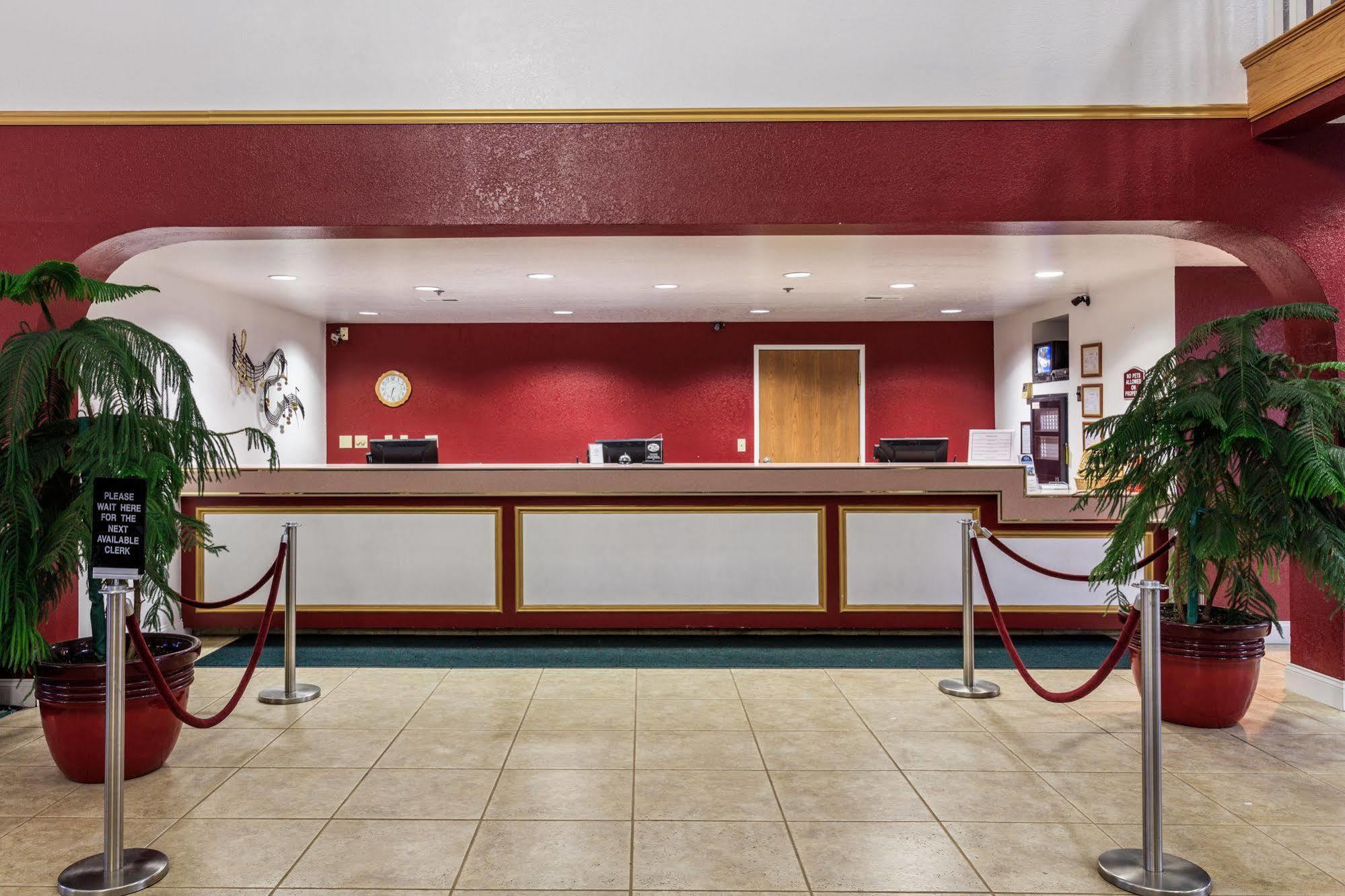 Hotel Towers Branson