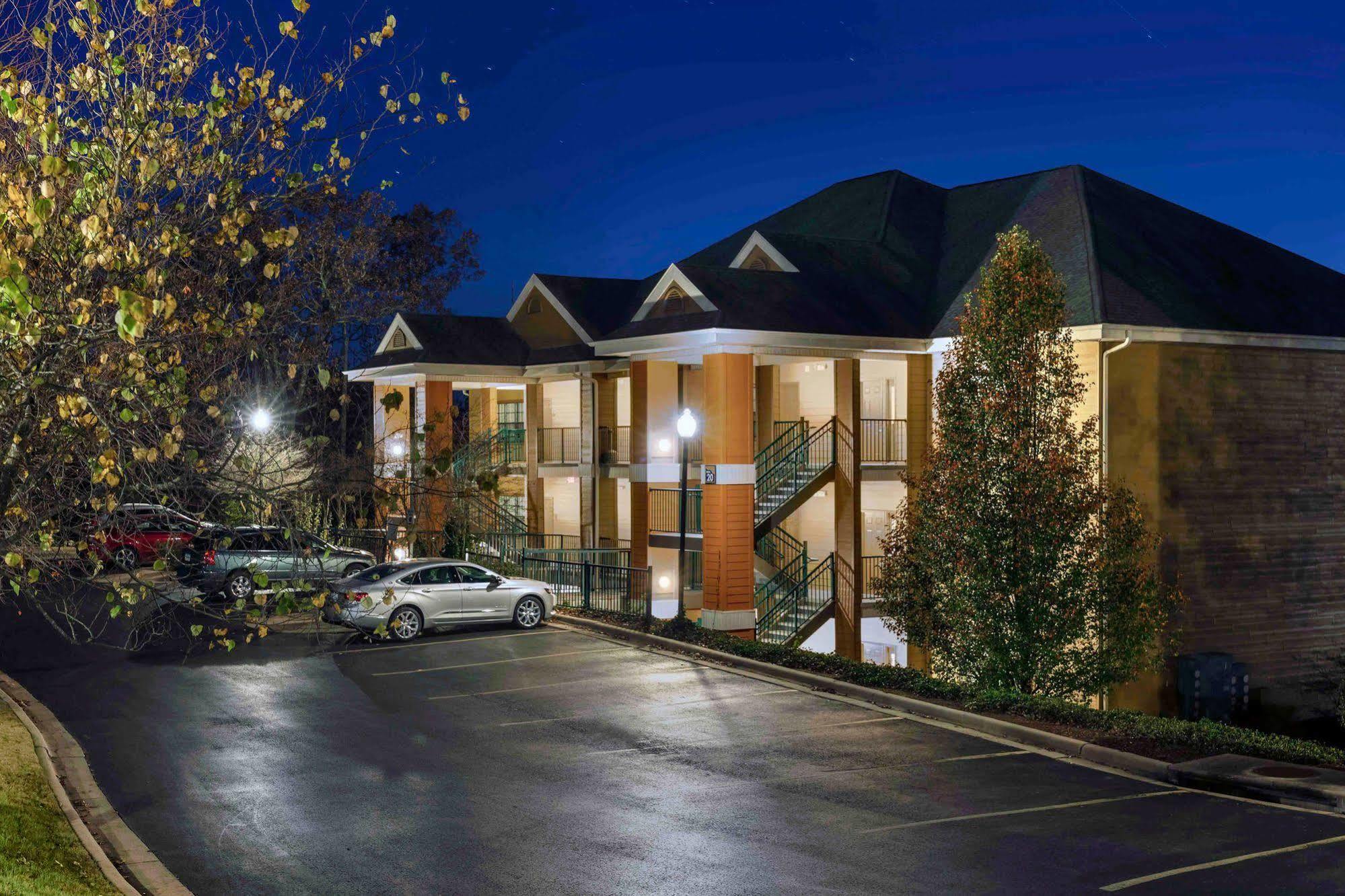 Bluegreen Vacations The Falls Village, An Ascend 3*