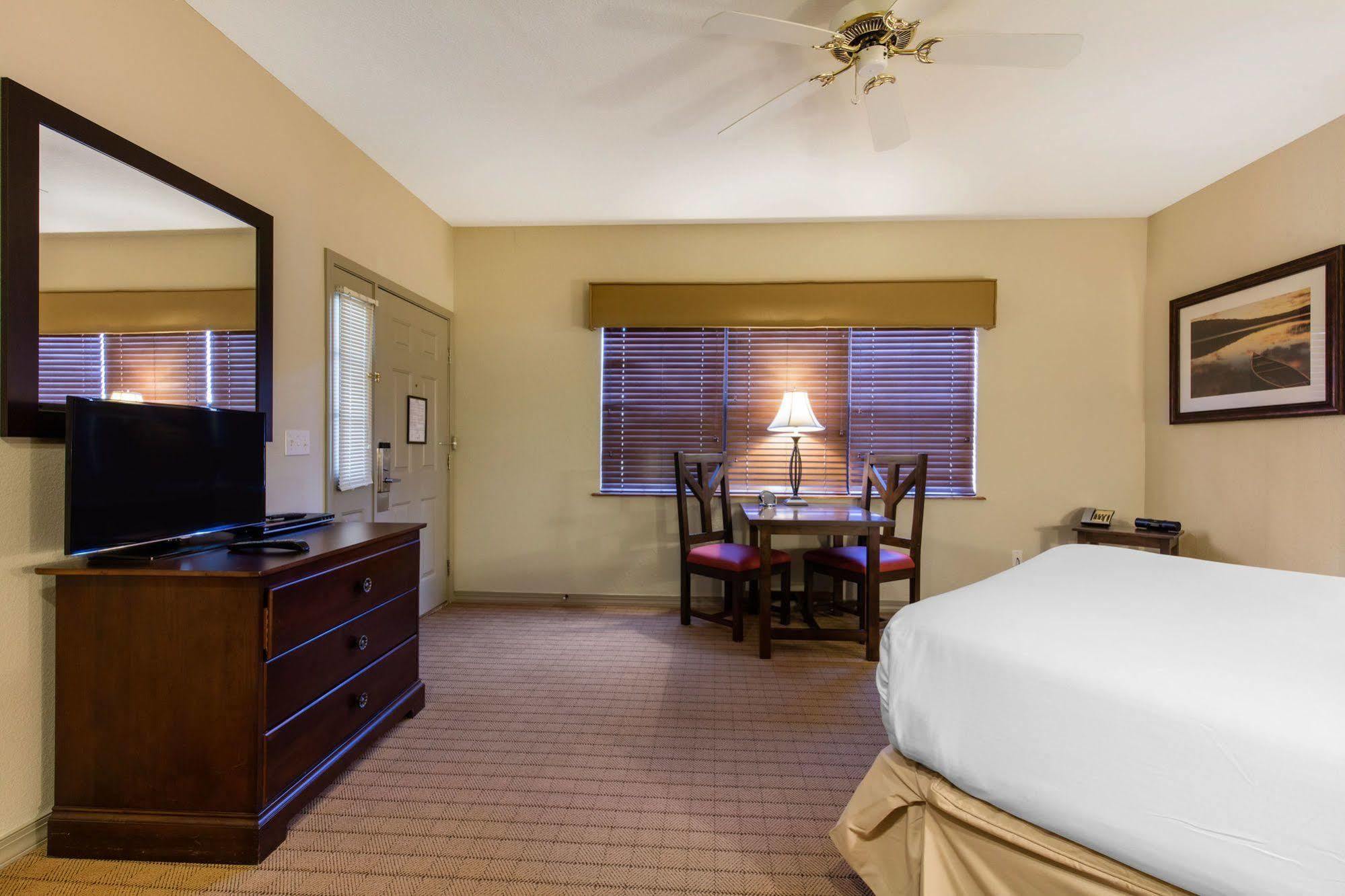 Hotel Bluegreen Vacations The Falls Village, An Ascend 3*
