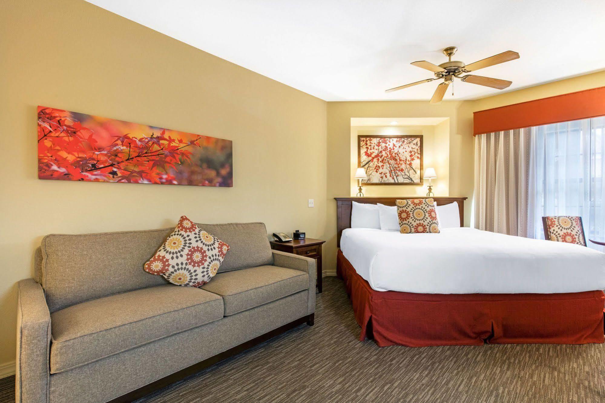 Bluegreen Vacations The Falls Village, An Ascend Branson