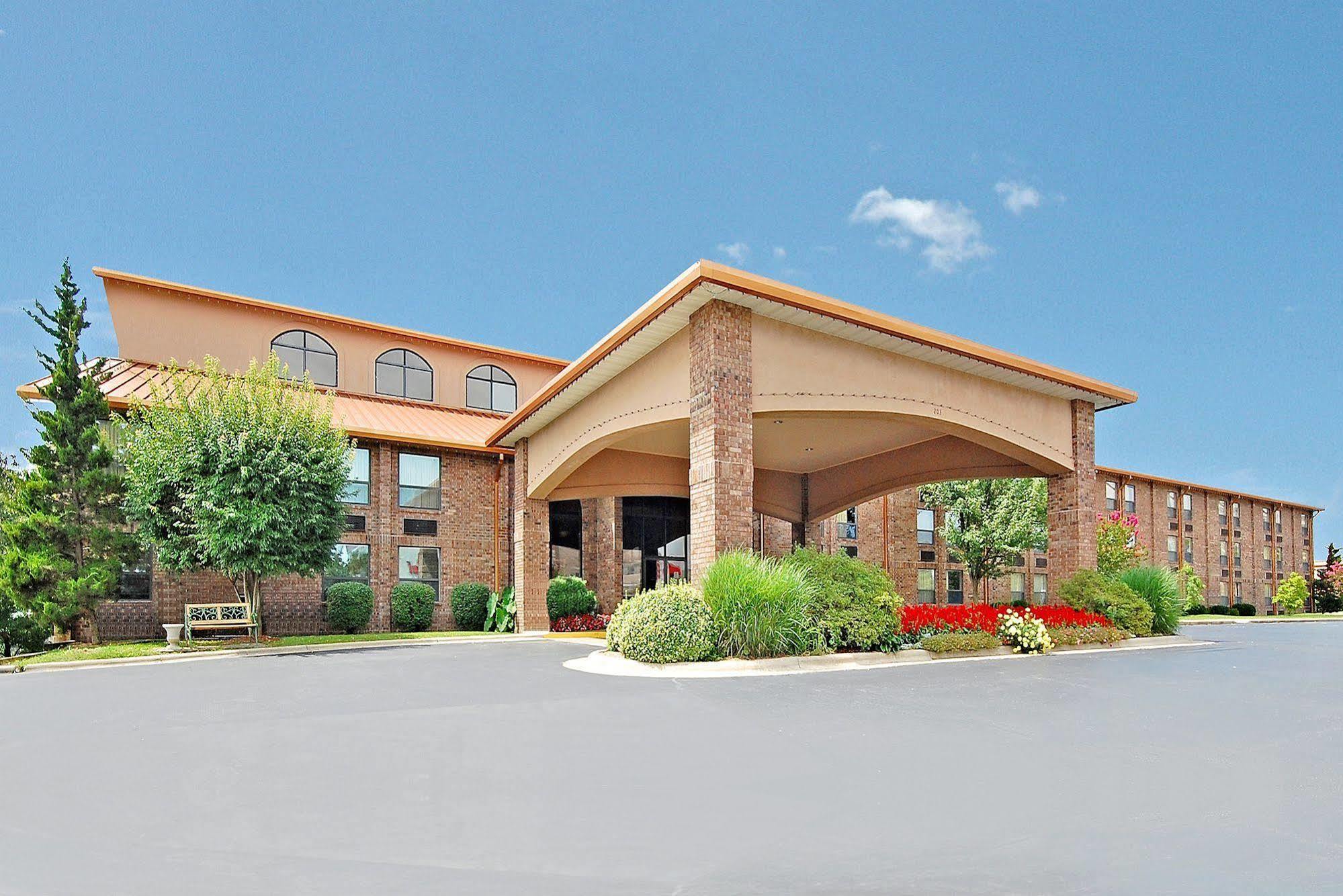 Inn Comfort At Thousand Hills Branson