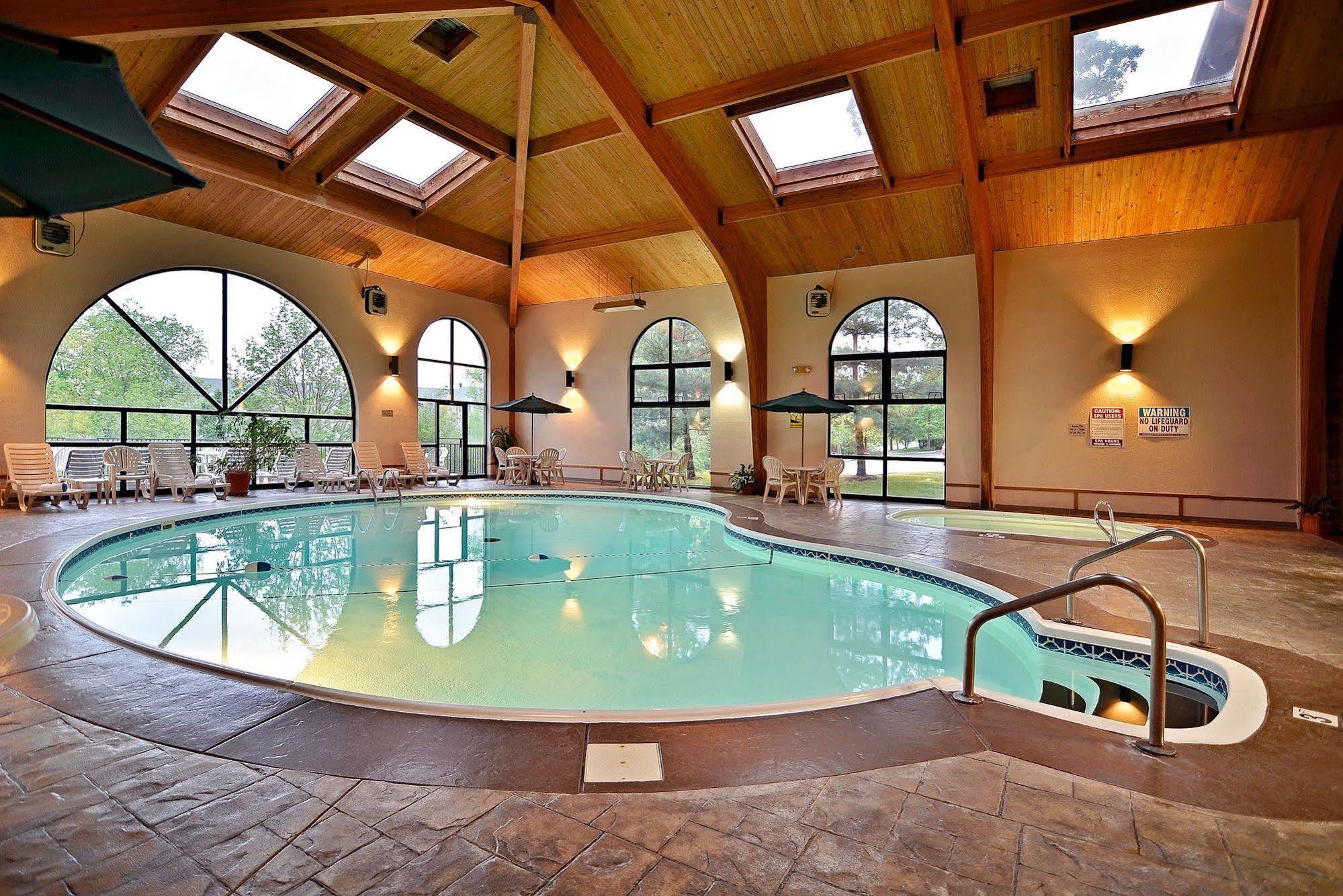 Comfort At Thousand Hills Inn 2*