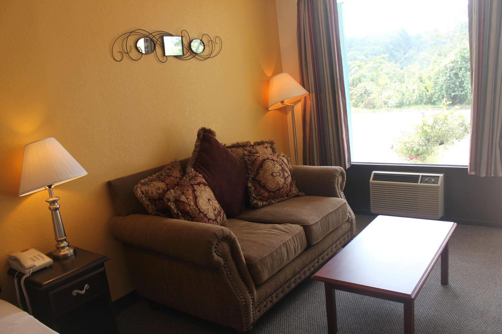 Ozark Valley Inn