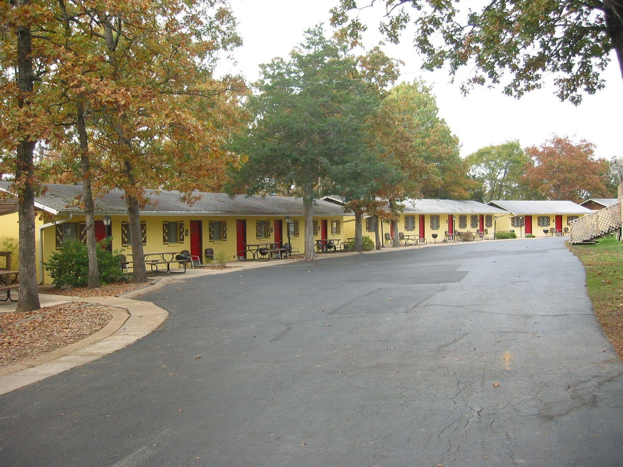 Inn Golden Arrow