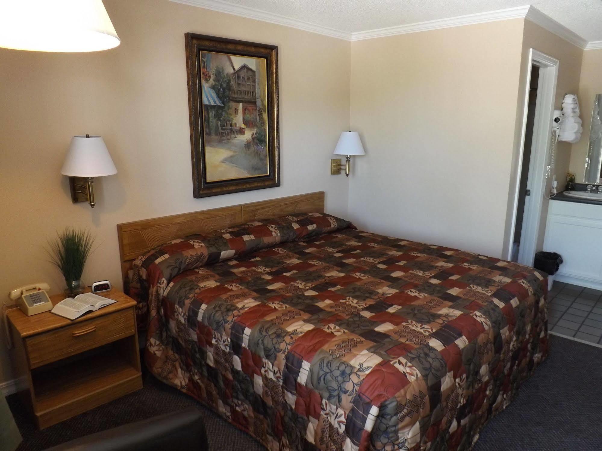 Oak Grove 3*
