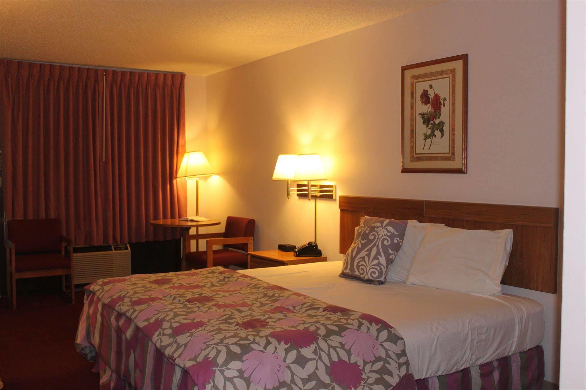 Inn Ozark Valley 2*