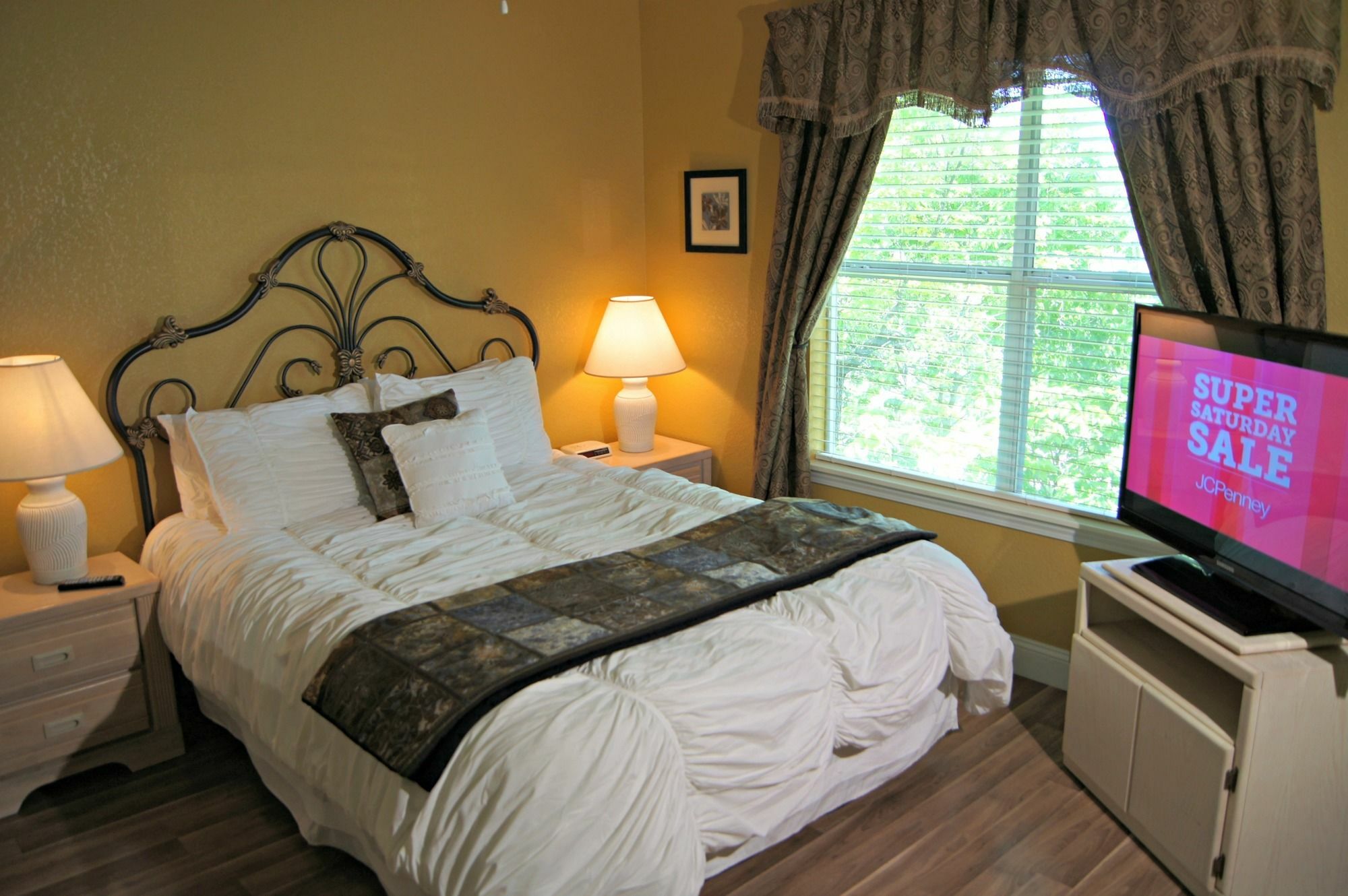 Hotel Nightly 4*