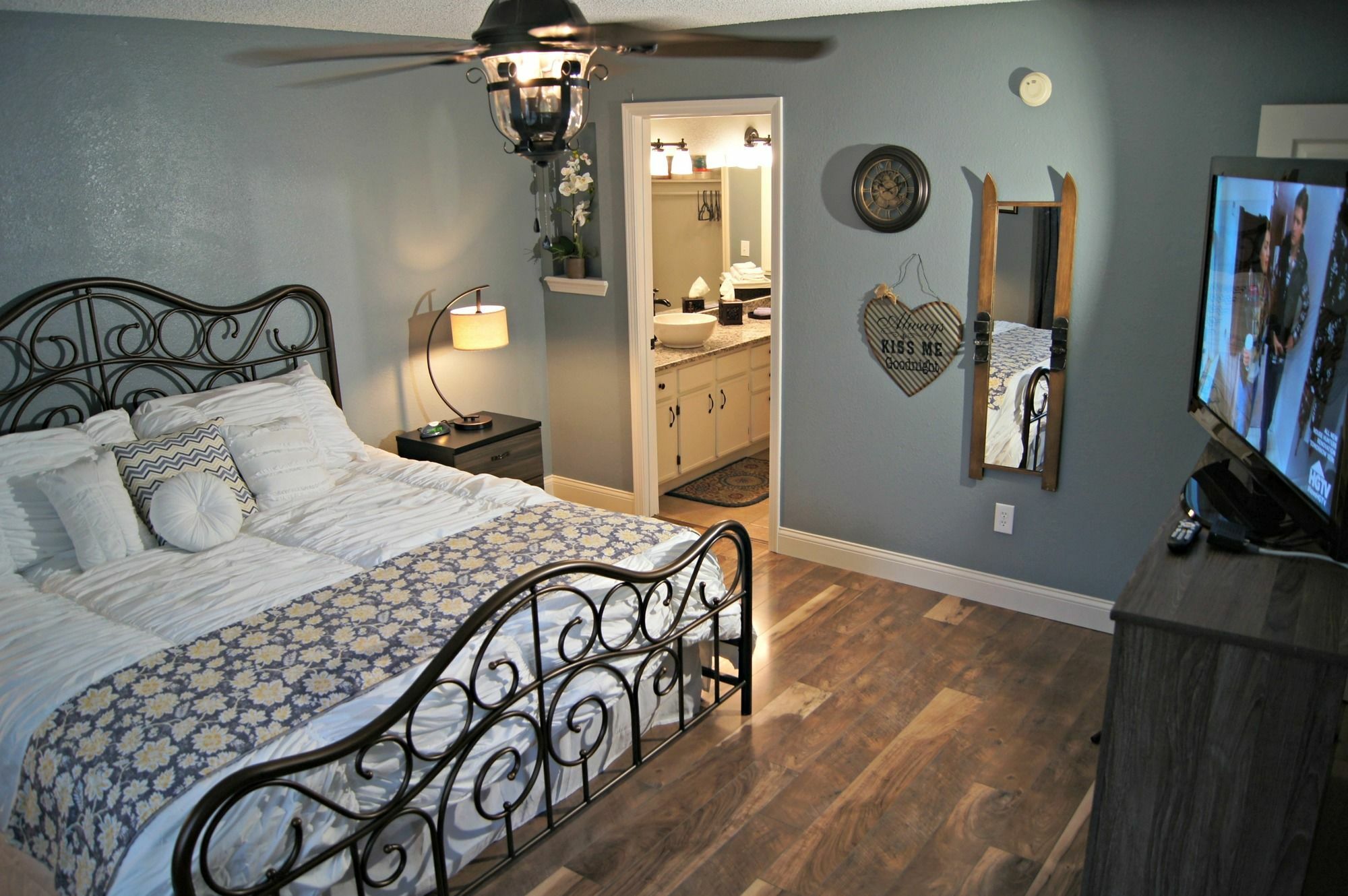 Nightly Hotel Branson