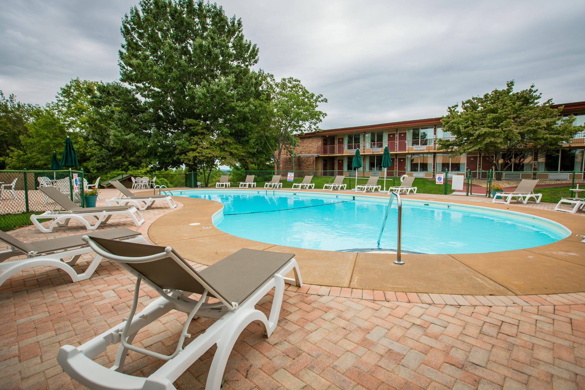 Hotel Red Lion &