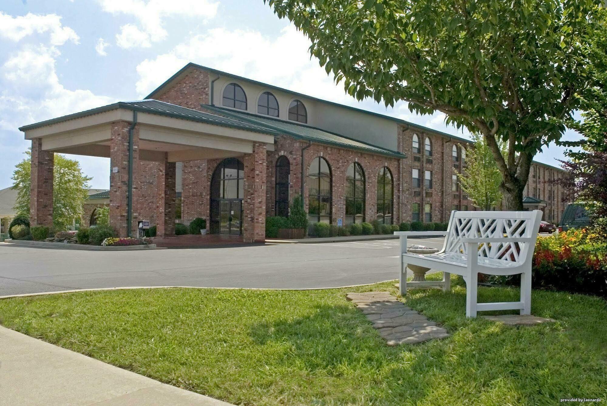 Western Music Capital Hotel 3*